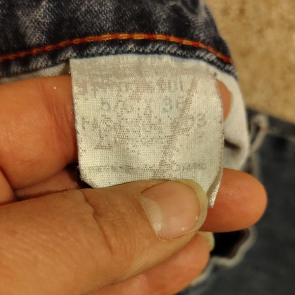 Women's  Blue Jeans - Picture 6 of 9